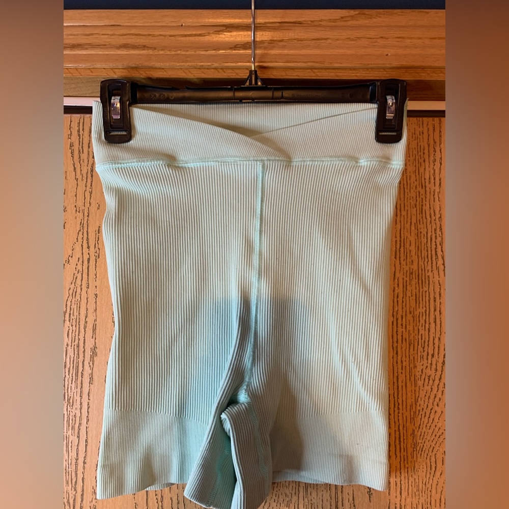FP Movement by Free People Mint Green Crossover Waist Ribbed Bike Shorts EUC